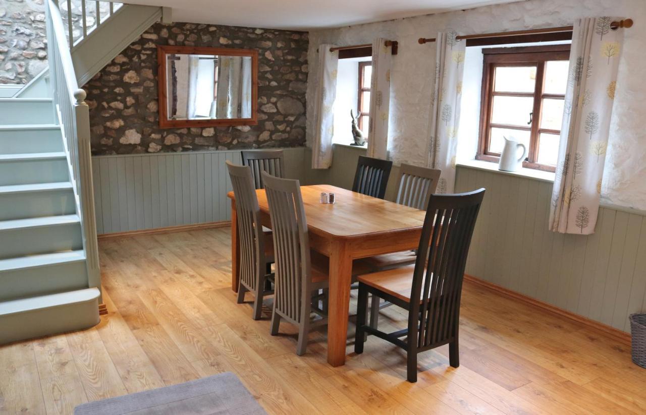 Pullman Cottage - The Culm Valley Inn Culmstock 外观 照片