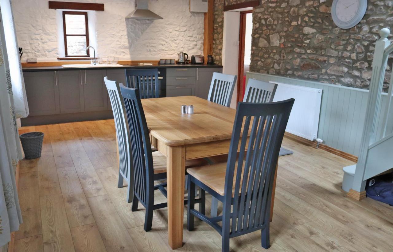 Pullman Cottage - The Culm Valley Inn Culmstock 外观 照片